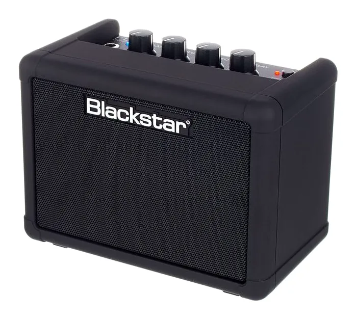 Blackstar FLY 3 Bluetooth Mini Amp en primer plano frontal