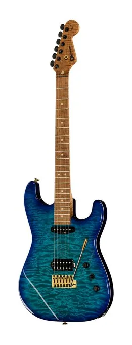 Charvel Special Edition San Dimas CB encuadrado de frente sobre fondo neutro