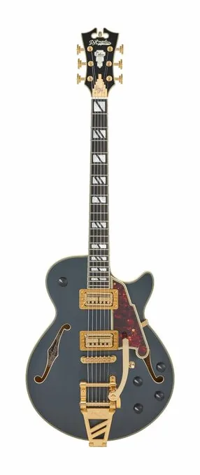 DAngelico Deluxe Bobby Weir 3 MS fotografiado de frente