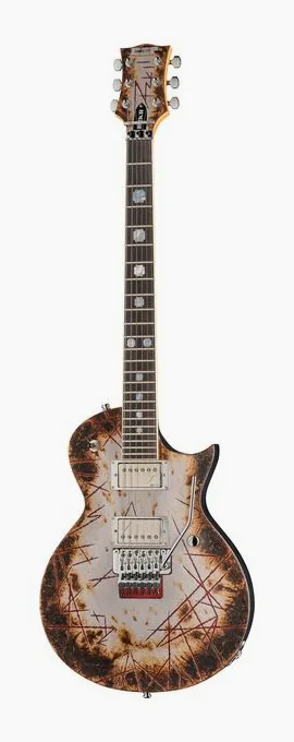 ESP RZK-II Richard Z Kruspe Burnt encuadrado de frente sobre fondo neutro