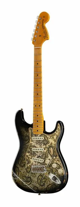 Fender 68 Strat AZG P-90 MBAH encuadrado de frente sobre fondo neutro
