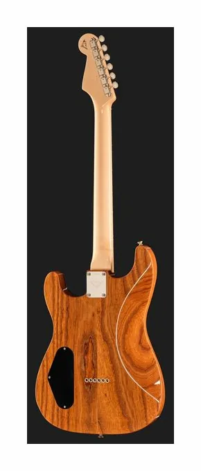Fender Custom Flame Koa Strat MBKM, cuerpo y acabado en primer plano