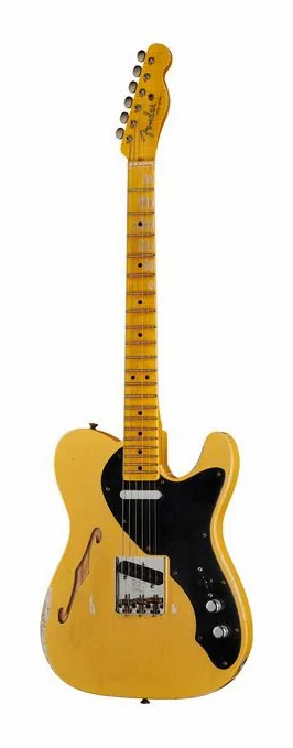 Fender Tele Blackguard Thinline Relic fotografiado de frente