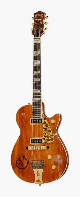 Gretsch 6130CS 55 DuoJet Western Relic encuadrado de frente sobre fondo neutro