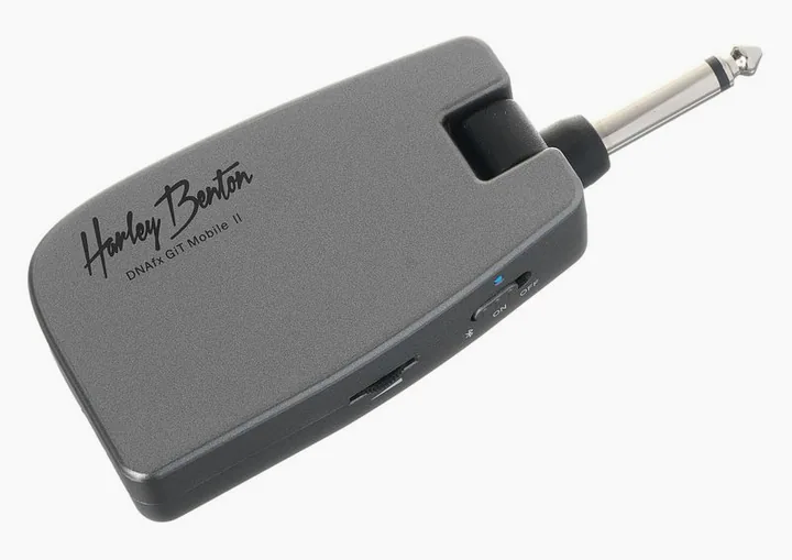 Harley Benton DNAfx GiT Mobile II, conectores en la parte trasera de la unidad
