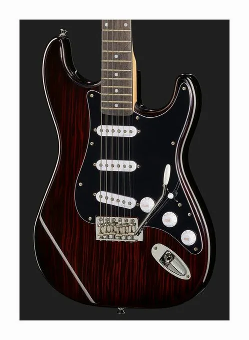 Harley Benton ST-70RW Deluxe Series, cuerpo y acabado en primer plano