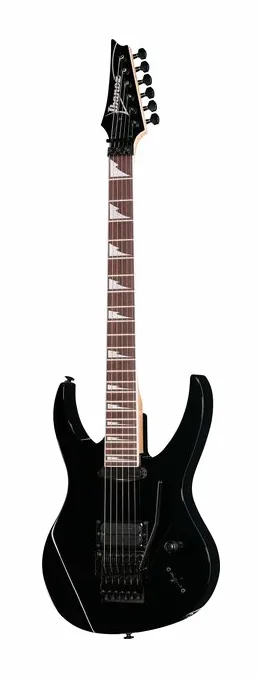 Ibanez 540PIII-BK encuadrado de frente sobre fondo neutro