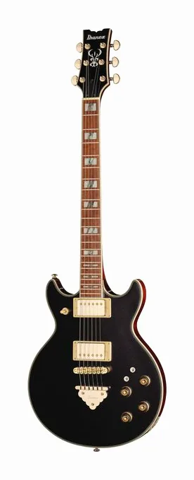 Ibanez AR320-MBM fotografiado de frente