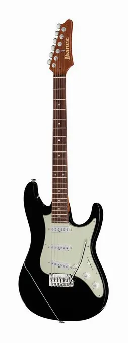 Ibanez AZ2203N-BK encuadrado de frente sobre fondo neutro