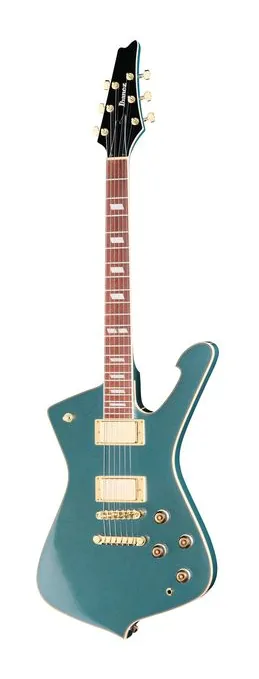Ibanez IC420-ABM encuadrado de frente sobre fondo neutro