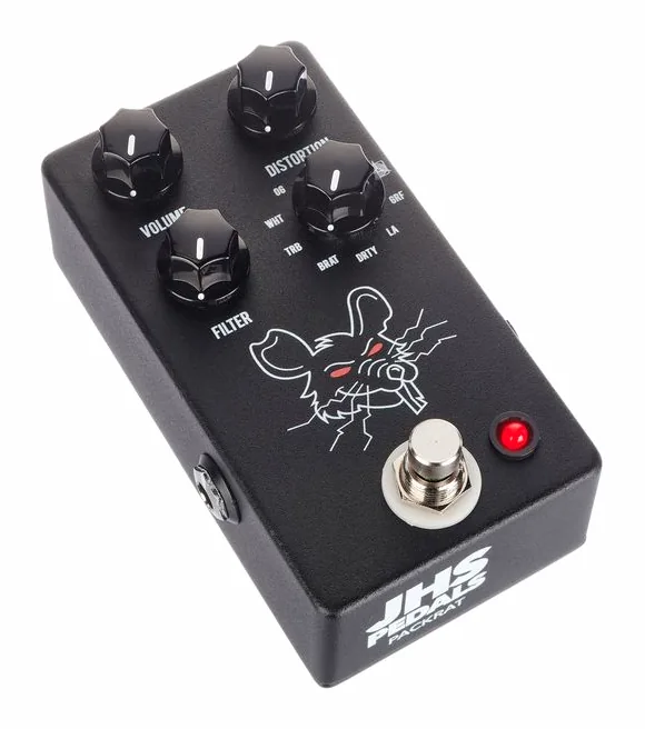 JHS Pedals Packrat, footswitch en primer plano