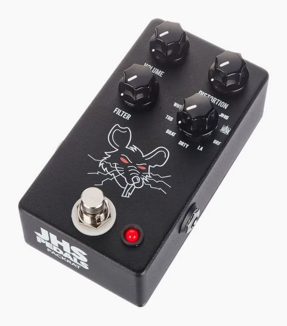 JHS Pedals Packrat encuadrado de frente sobre fondo neutro