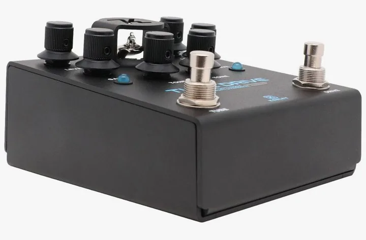 Keeley Tube Drive Overdrive, footswitch en primer plano