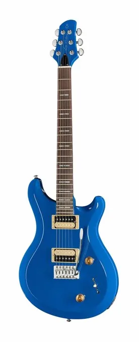 Larry Carlton Q3 Midnight Blue en primer plano frontal