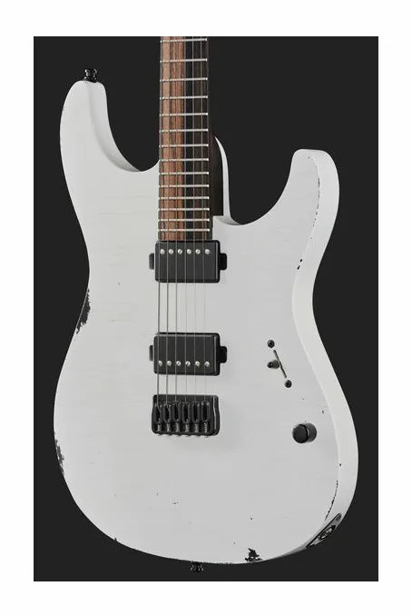 Mayones Guitars Aquila Cardinal Aged, puente y clavijeros de afinación