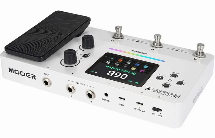 Mooer GE 100 Pro Guitar Multi, entradas y salidas laterales