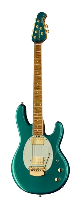 Music Man Stingray II Cory Wong Model CM encuadrado de frente sobre fondo neutro