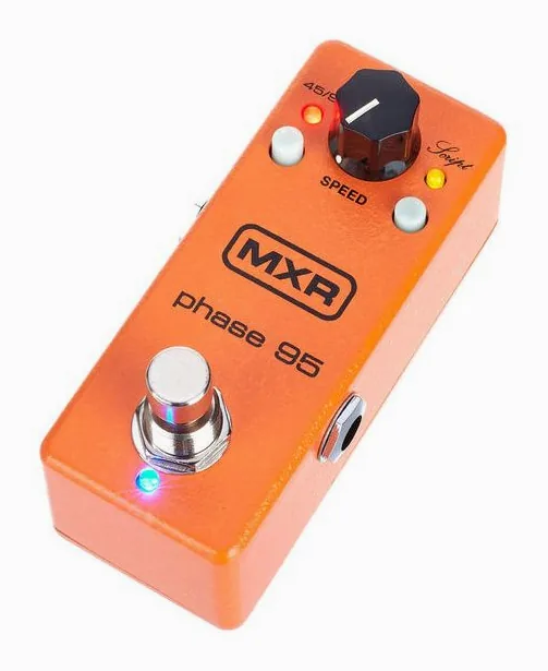MXR M290 Phase 95 encuadrado de frente sobre fondo neutro