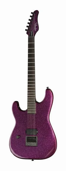 Schecter Danskimo-6 LH fotografiado de frente