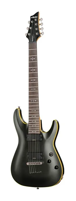 Schecter Demon-7 Crimson Red Burst fotografiado de frente