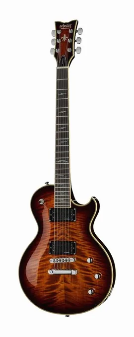 Schecter Solo-II Supreme CEBB en primer plano frontal