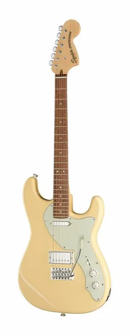 Squier Paranormal Strat Deluxe 3CSB visto de frente