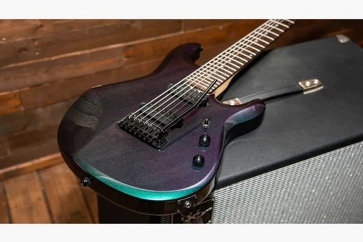 Sterling by Music Man John Petrucci JP60 MDR, selector de pastillas y jack de salida