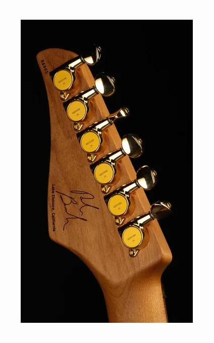 Suhr Reb Beach Standard MK II, perfil lateral del cuerpo