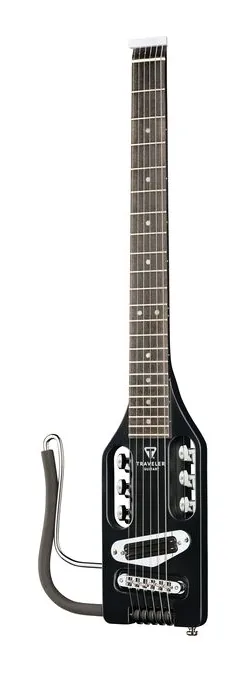 Traveler Guitar Electric Ultra-Light LH MBK encuadrado de frente sobre fondo neutro