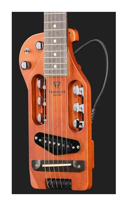Traveler Guitar Traveler Pro Series Maple AB, cuerpo y acabado en primer plano