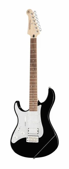 Yamaha Pacifica 112JL BL fotografiado de frente