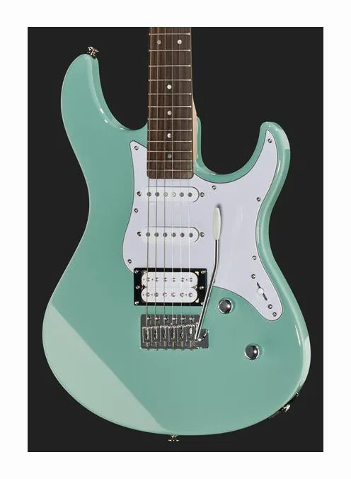 Yamaha Pacifica 112V YNS RL, mástil y diapasón vistos de lado