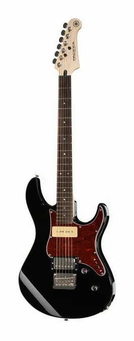 Yamaha Pacifica 311H BK visto de frente