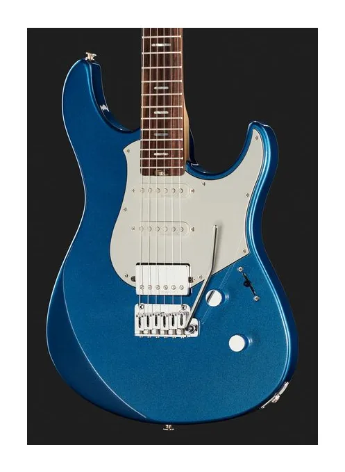 Yamaha Pacifica Std+ 12 Black MF, cuerpo y acabado en primer plano